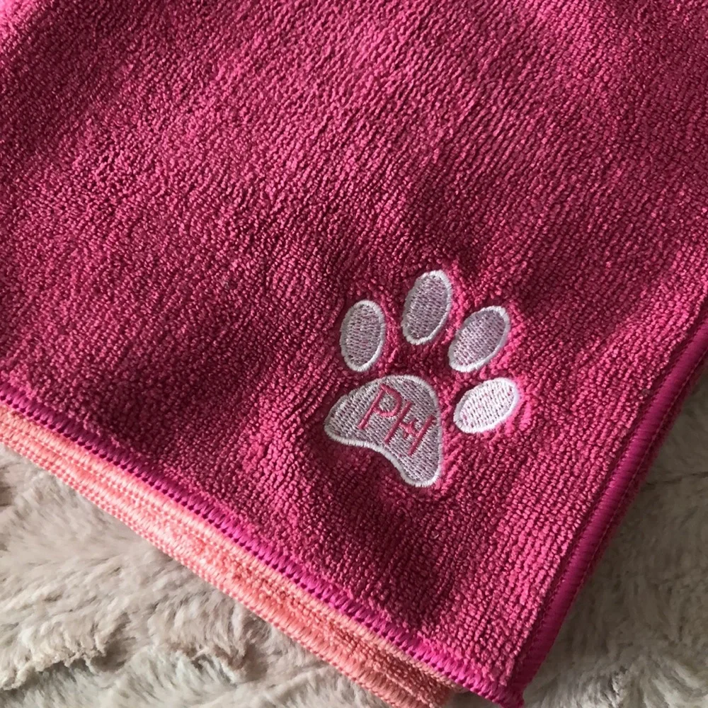 Paris Hilton Pink Microfiber Pet Towels with Paw Print